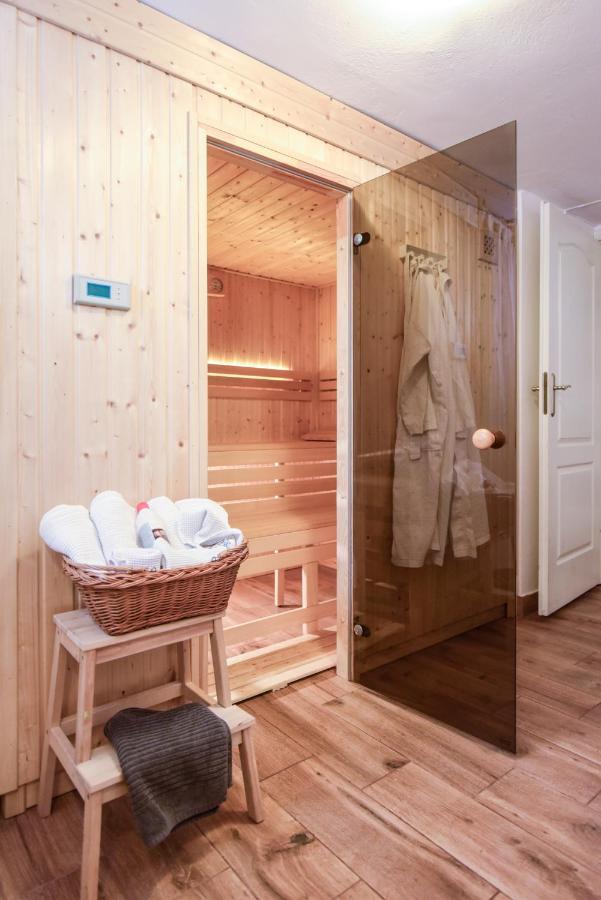 Spacious 3 Bedroom Family Oasis With Sauna, 20 Min From Warsaw Villa *