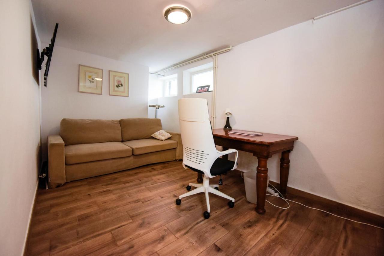 Spacious 3 Bedroom Family Oasis With Sauna, 20 Min From Warsaw Villa Piaseczno (Masovia)
