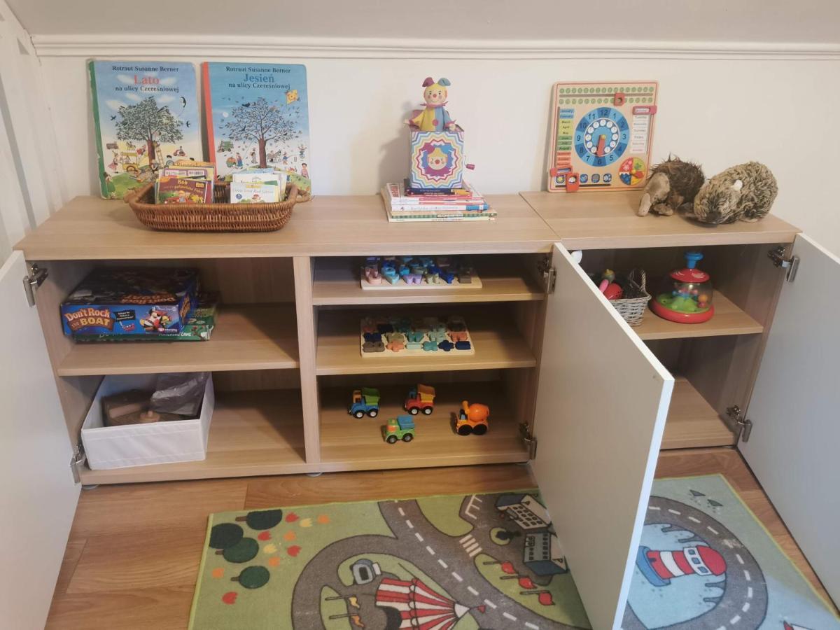 Spacious 3 Bedroom Family Oasis With Sauna, 20 Min From Warsaw